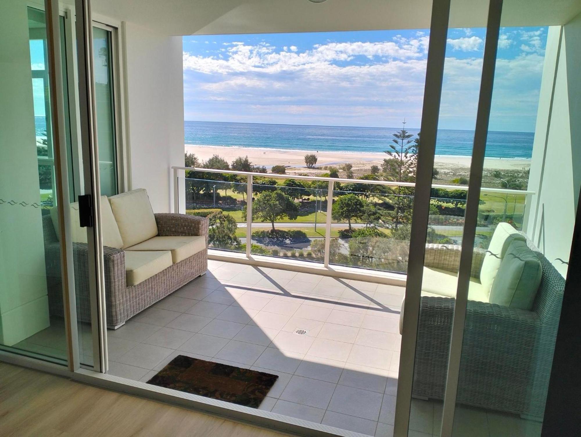 גולד קוסט Kirra Surf Apartments מראה חיצוני תמונה