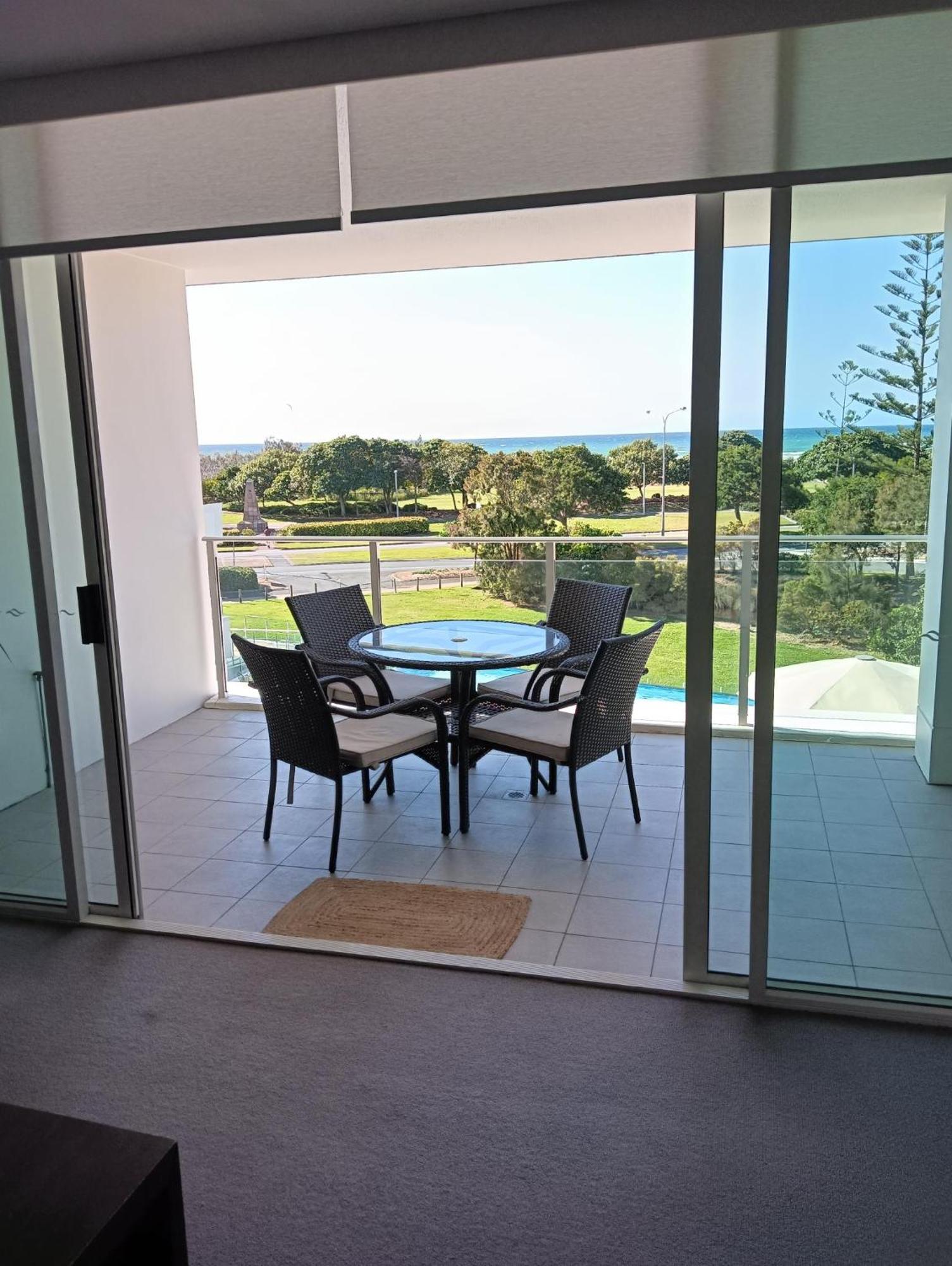 גולד קוסט Kirra Surf Apartments מראה חיצוני תמונה